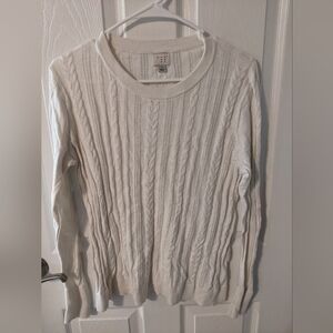 Minimalist Wardrobe Staple White Cable Knit Sweater from a new day Size‎ Large